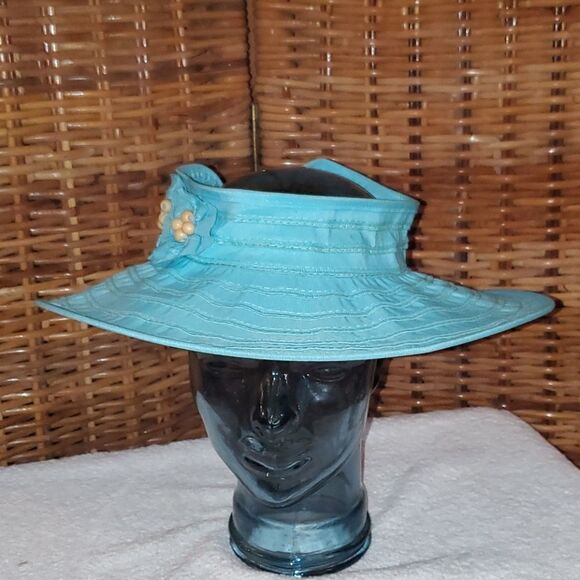 Milani Foldable Visor Italy - Picture 2 of 6